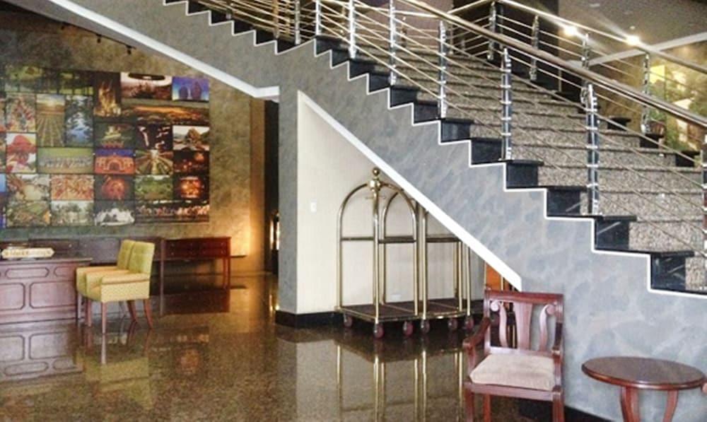 Baguio Crown Legacy Hotel Baguio City Εξωτερικό φωτογραφία